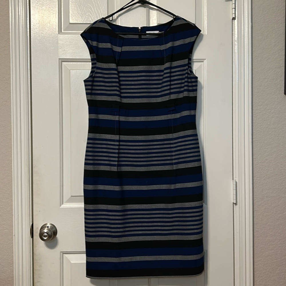 Calvin Klein Blue, Black & Gray Sleeveless Sheath Dress Size 14